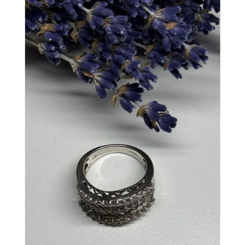 925 STERLING SILVER SAPPHIRE RING SIZE 6